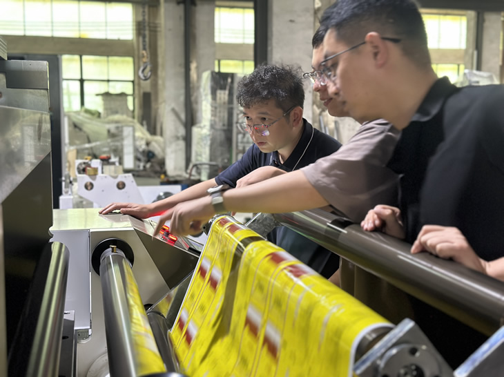 1000型點斷復卷機